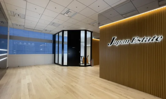 ジャパンエステート株式会社の東京本社の間接照明がすてきなエントランス